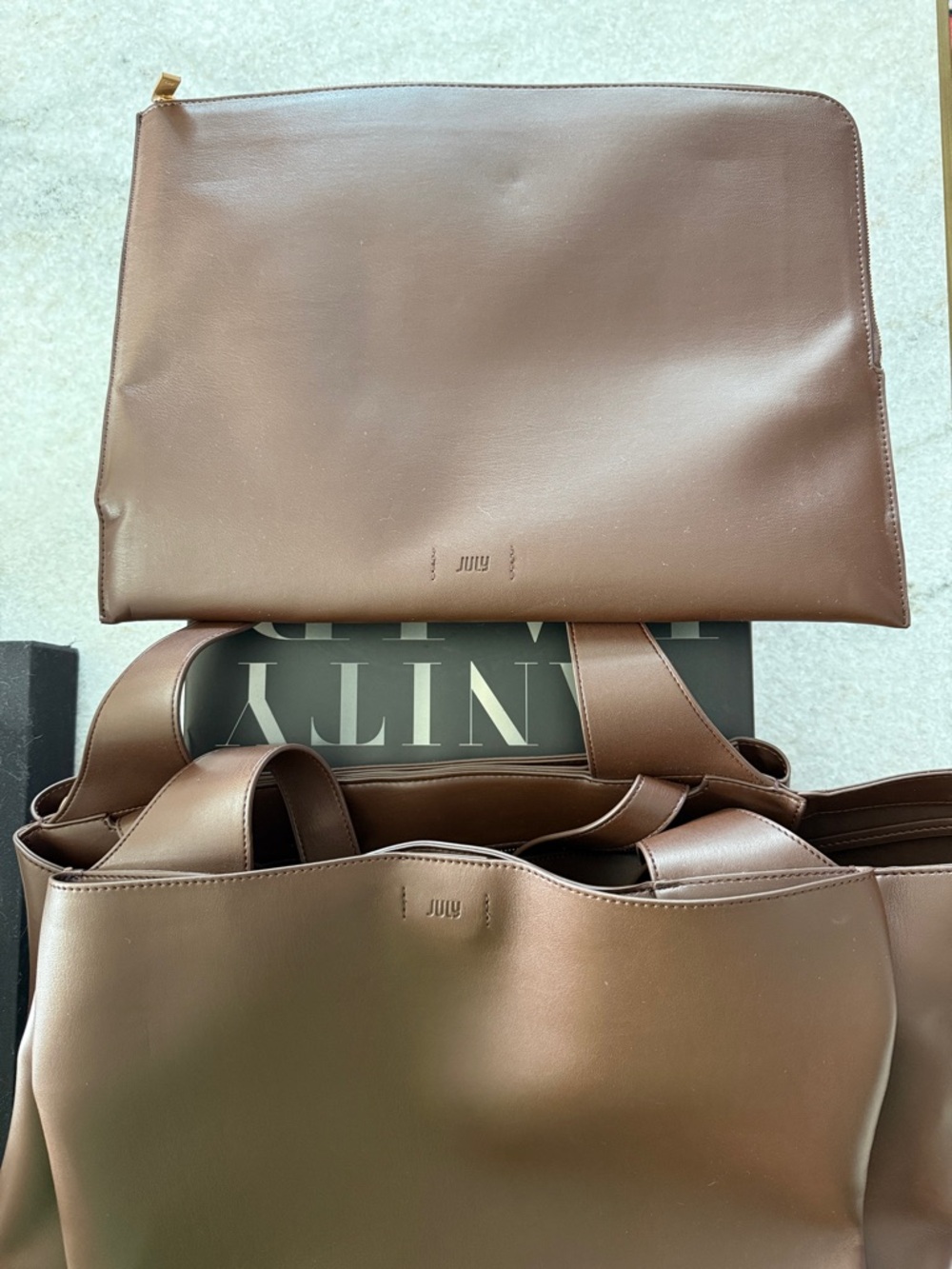 Like New July Juliette Spacious Leather Tote - NO LONGER AVAILABLE ONLINE - Picture 7 of 15